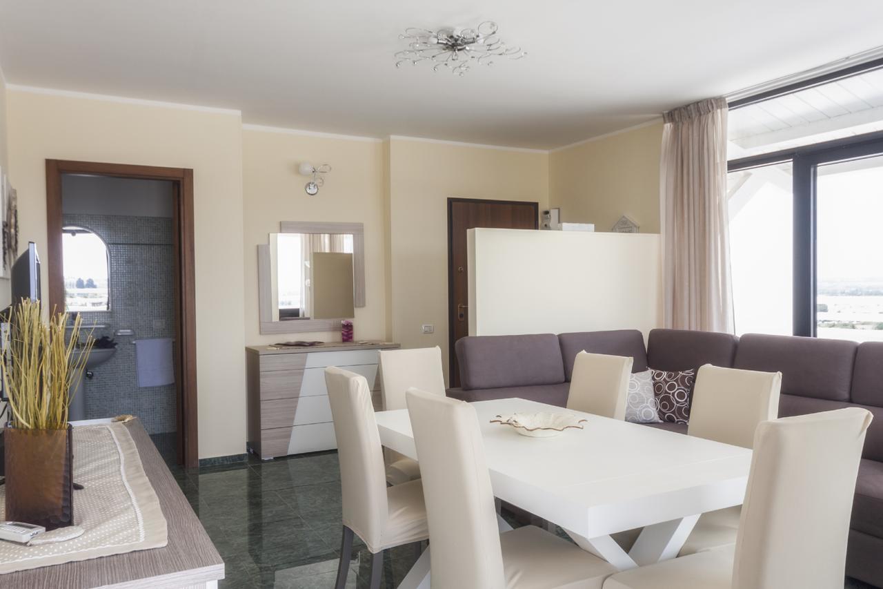 Attico Saker Apartment Racale Luaran gambar